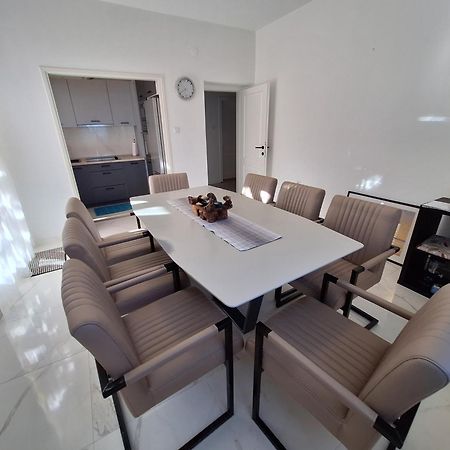 Home With A Unique View เปรโก ภายนอก รูปภาพ